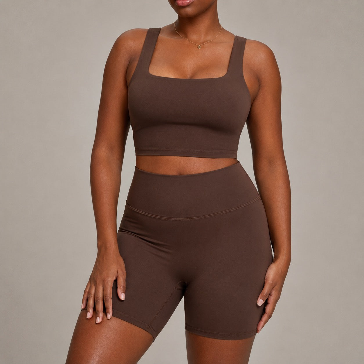 Women’s Seamless Yoga Set – Sleeveless Top And Shorts