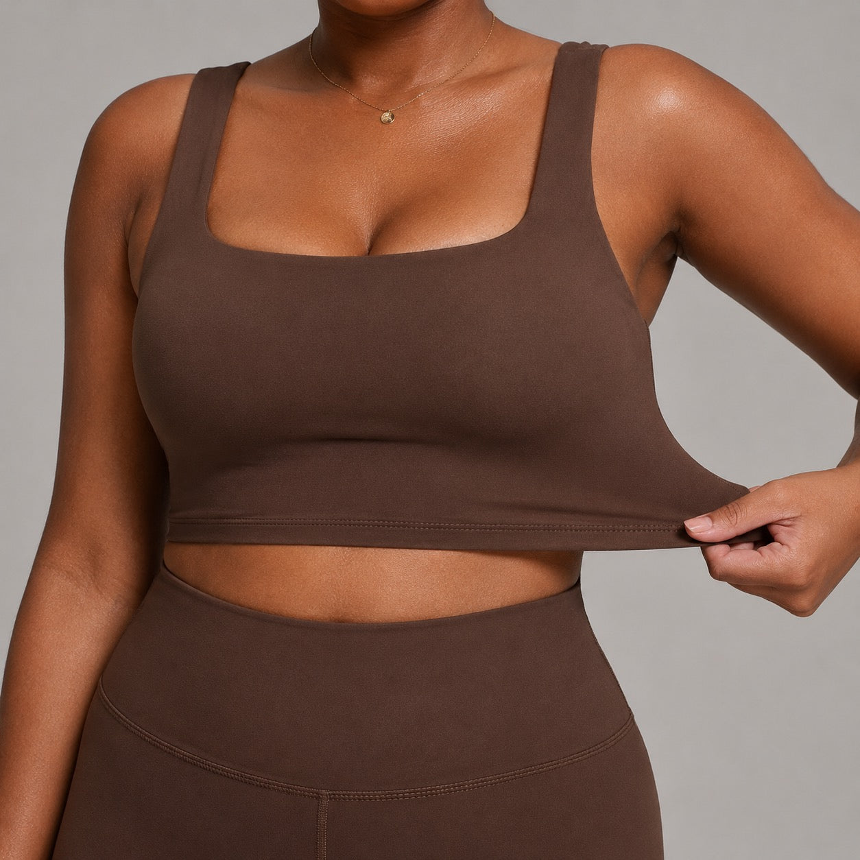 Women’s Seamless Yoga Set – Sleeveless Top And Shorts