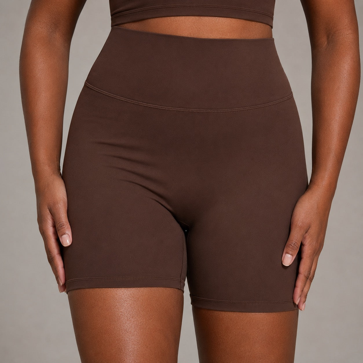Women’s Seamless Yoga Set – Sleeveless Top And Shorts