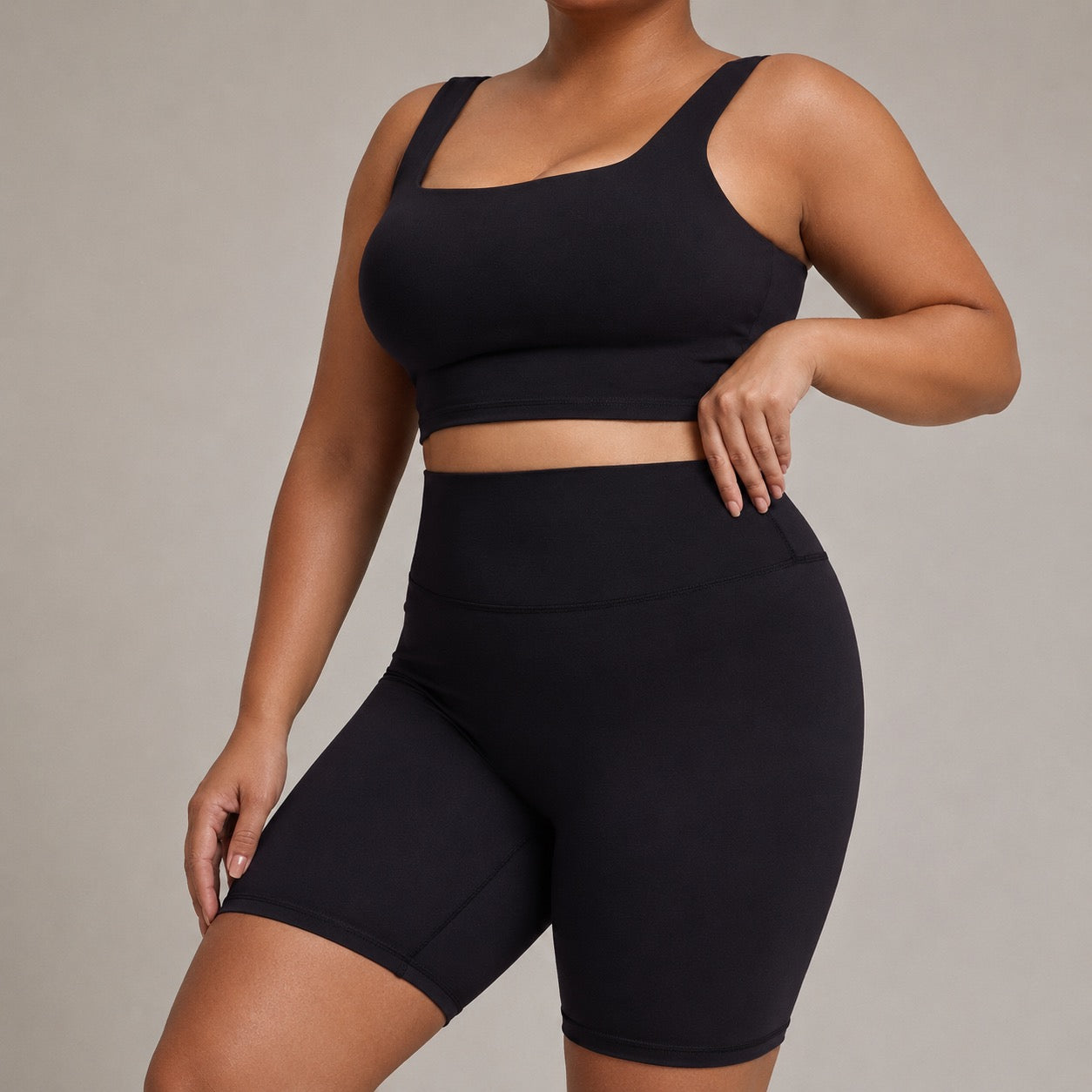 Women’s Seamless Yoga Set – Sleeveless Top And Shorts