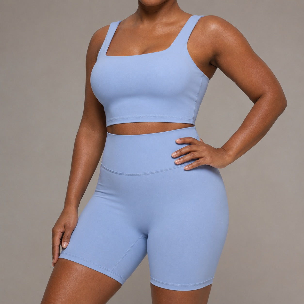 Women’s Seamless Yoga Set – Sleeveless Top And Shorts