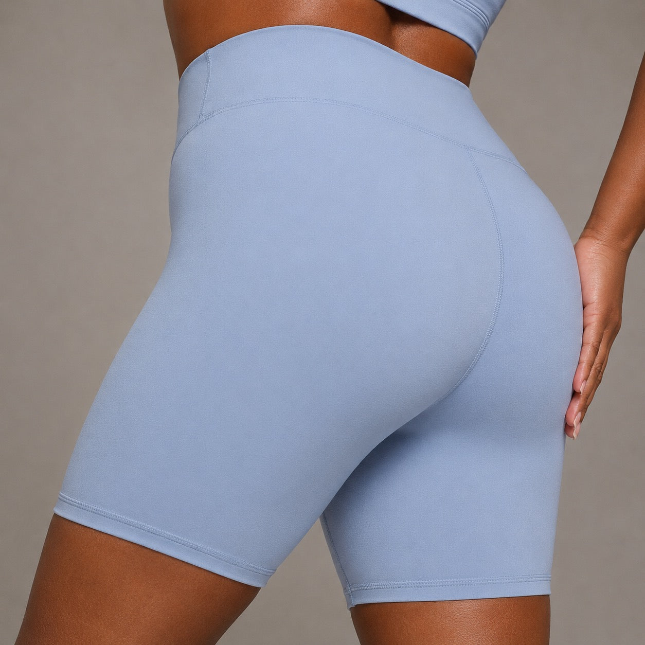 Women’s Seamless Yoga Set – Sleeveless Top And Shorts